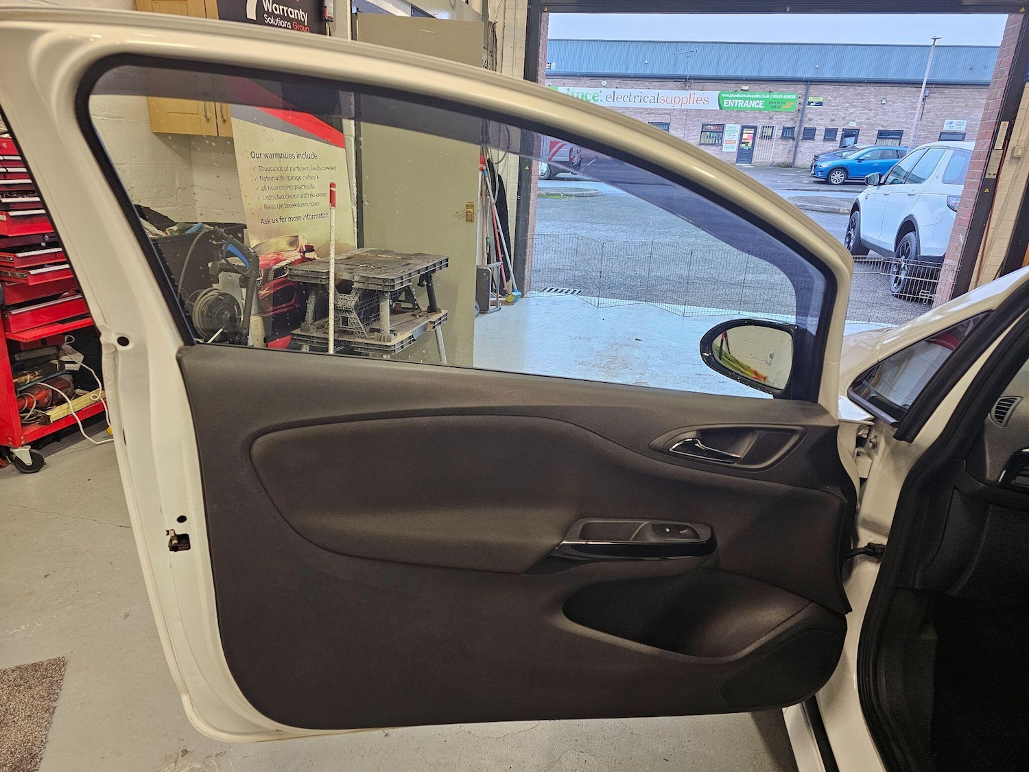 Used Vauxhall Corsa 2015 for sale - 77143671: Photo 15