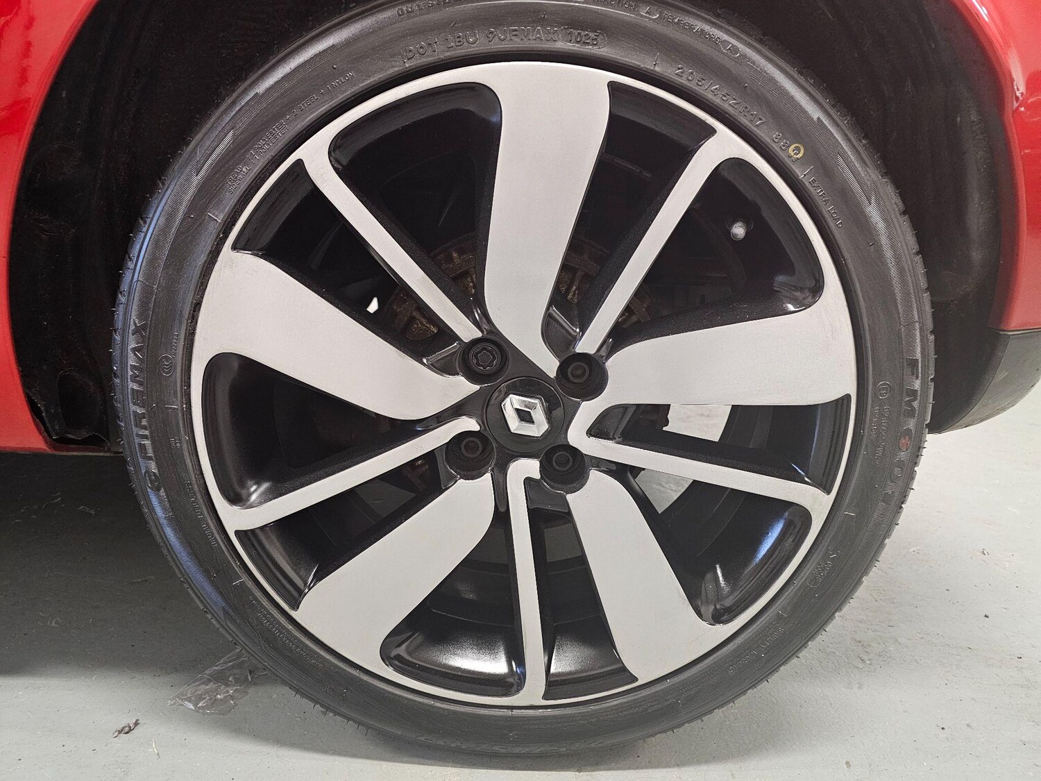 Used Renault Clio 2016 for sale - 77479234: Photo 32