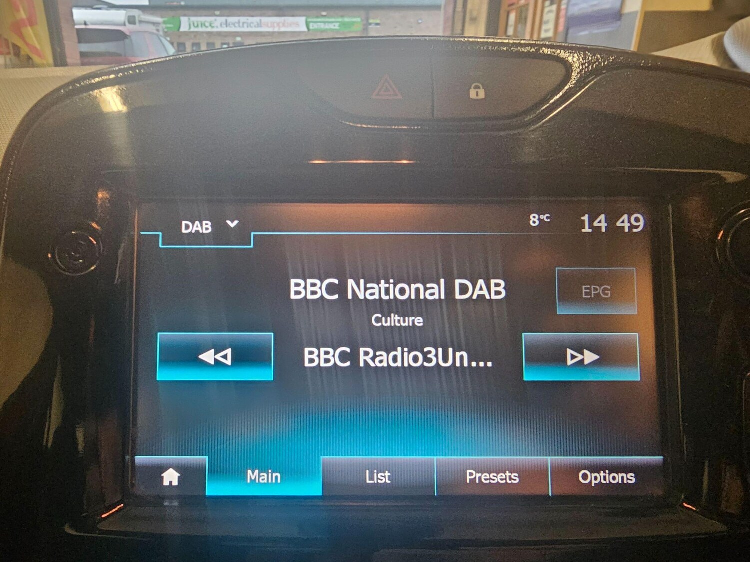 Used Renault Clio 2016 for sale - 77479234: Photo 38