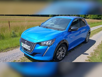 Used Peugeot 208 2023 for sale - 79554922: Photo