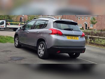 Used Peugeot 2008 2015 for sale - 79846904: Photo