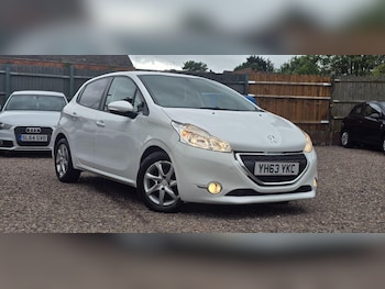 Used Peugeot 208 2013 for sale - 78866396: Photo