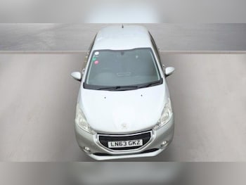 Used Peugeot 208 2013 for sale - 79201899: Photo
