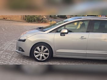 Used Peugeot 5008 2012 for sale - 79634194: Photo