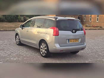 Used Peugeot 5008 2012 for sale - 79634194: Photo