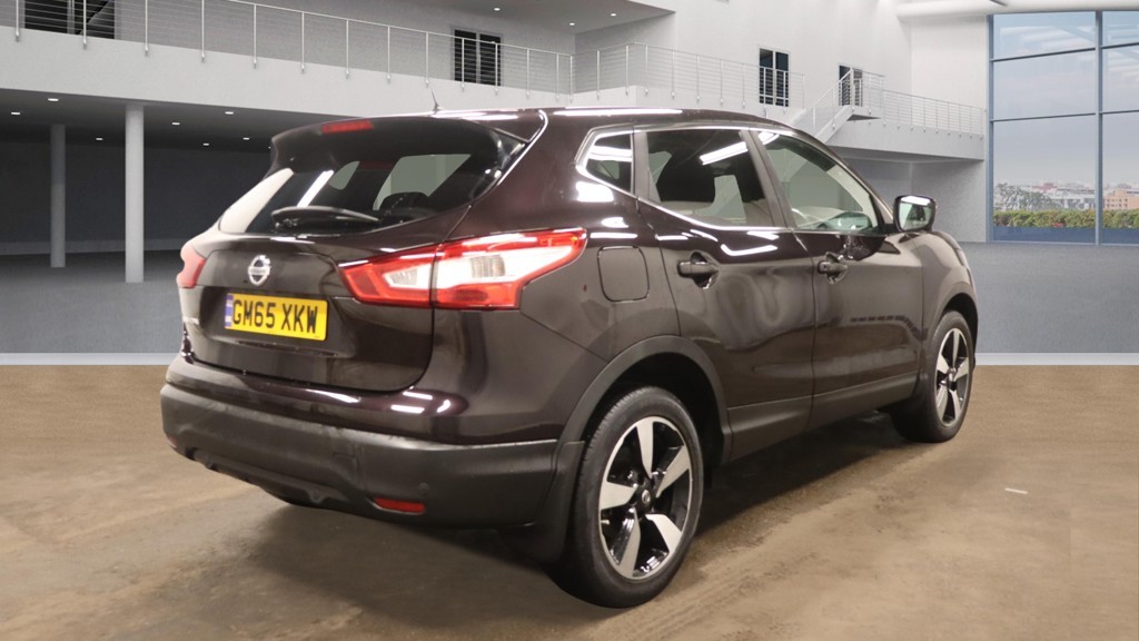 Used Nissan Qashqai 2016 for sale - 77385318: Photo 2