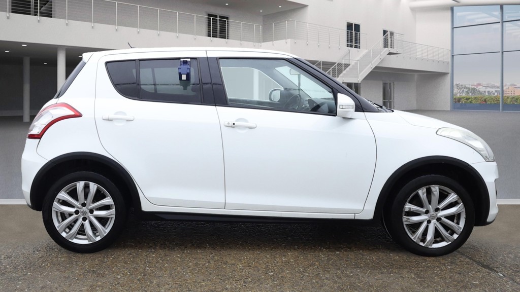 Used Suzuki Swift 2014 for sale - 76884909: Photo 5
