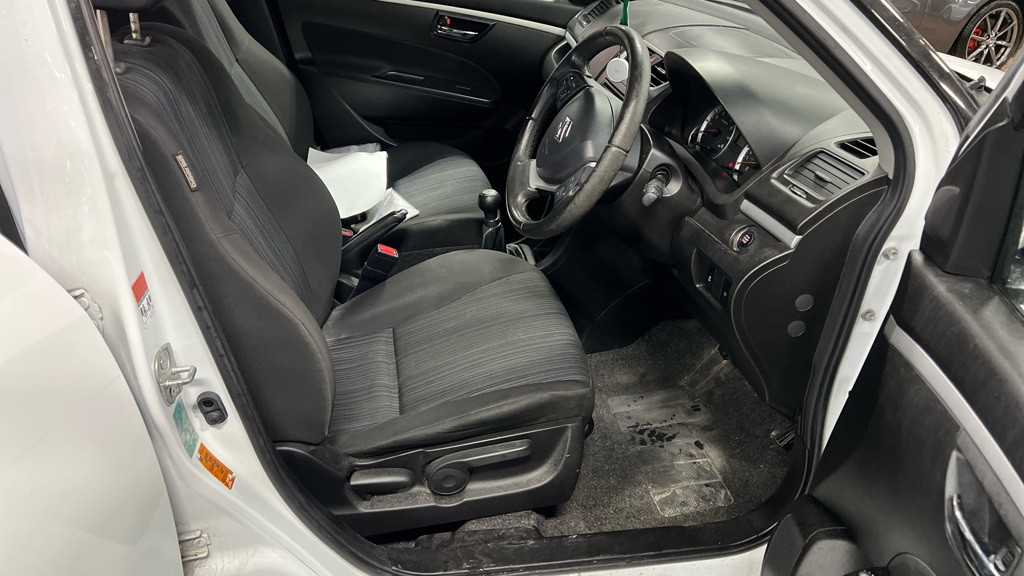 Used Suzuki Swift 2014 for sale - 76884909: Photo 9