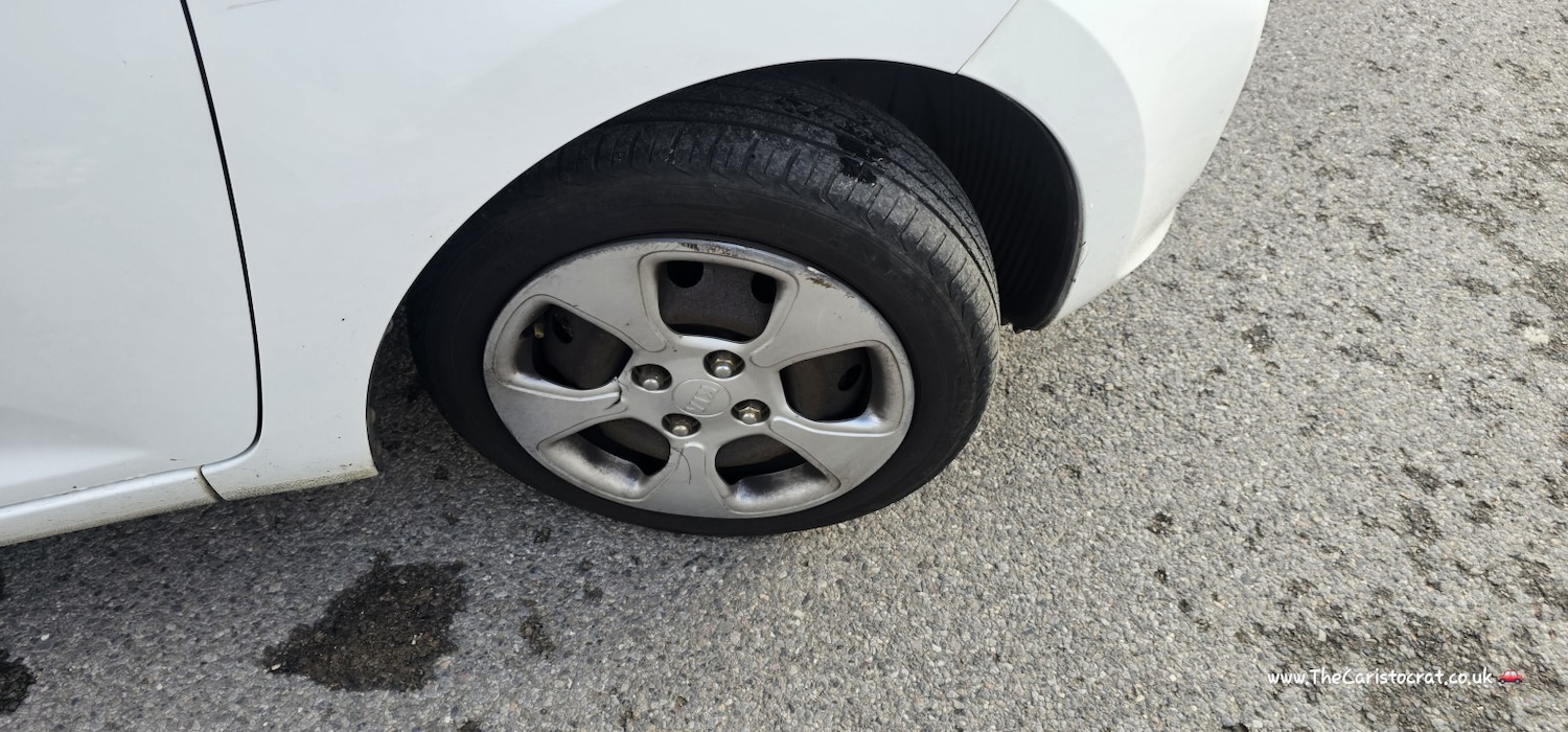 Used Kia Picanto 2012 for sale - 77357419: Photo 17