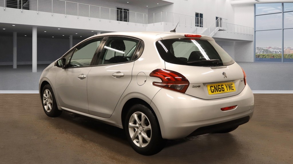 Used Peugeot 208 2016 for sale - 77220538: Photo 3