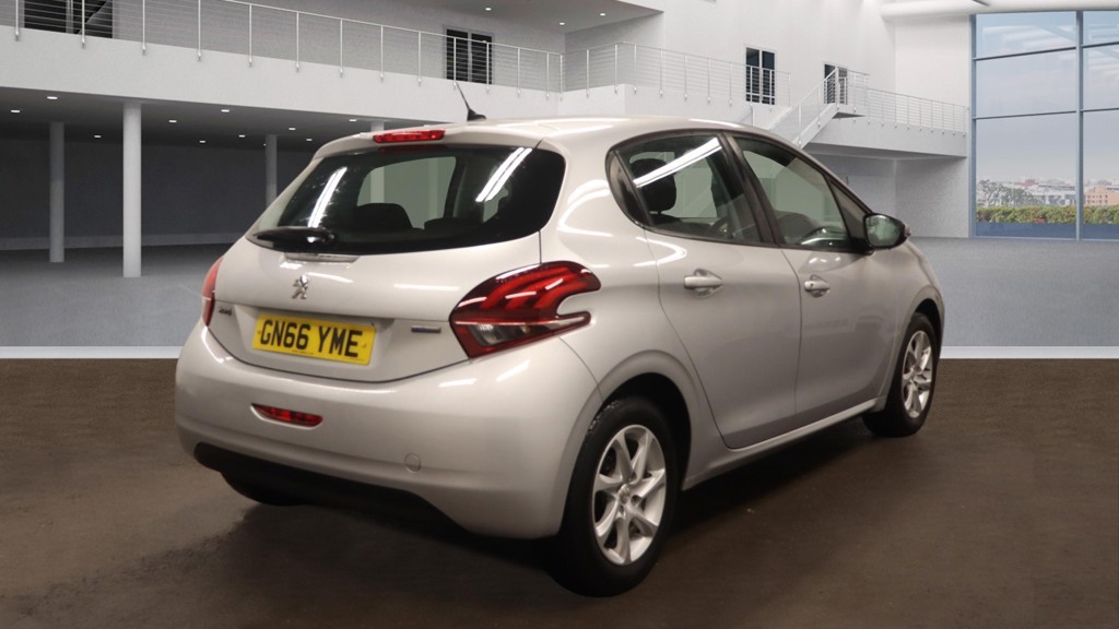 Used Peugeot 208 2016 for sale - 77220538: Photo 4