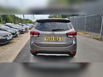 Used Kia Carens 2017 for sale - 79255083: Photo