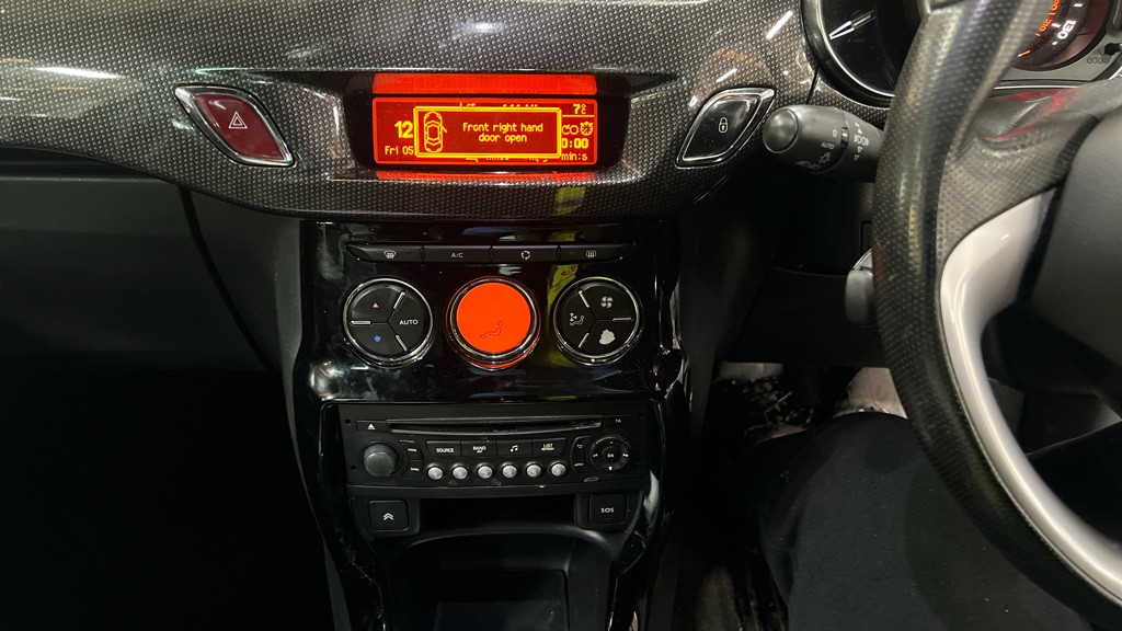 Used Citroen DS3 2015 for sale - 76896960: Photo 11