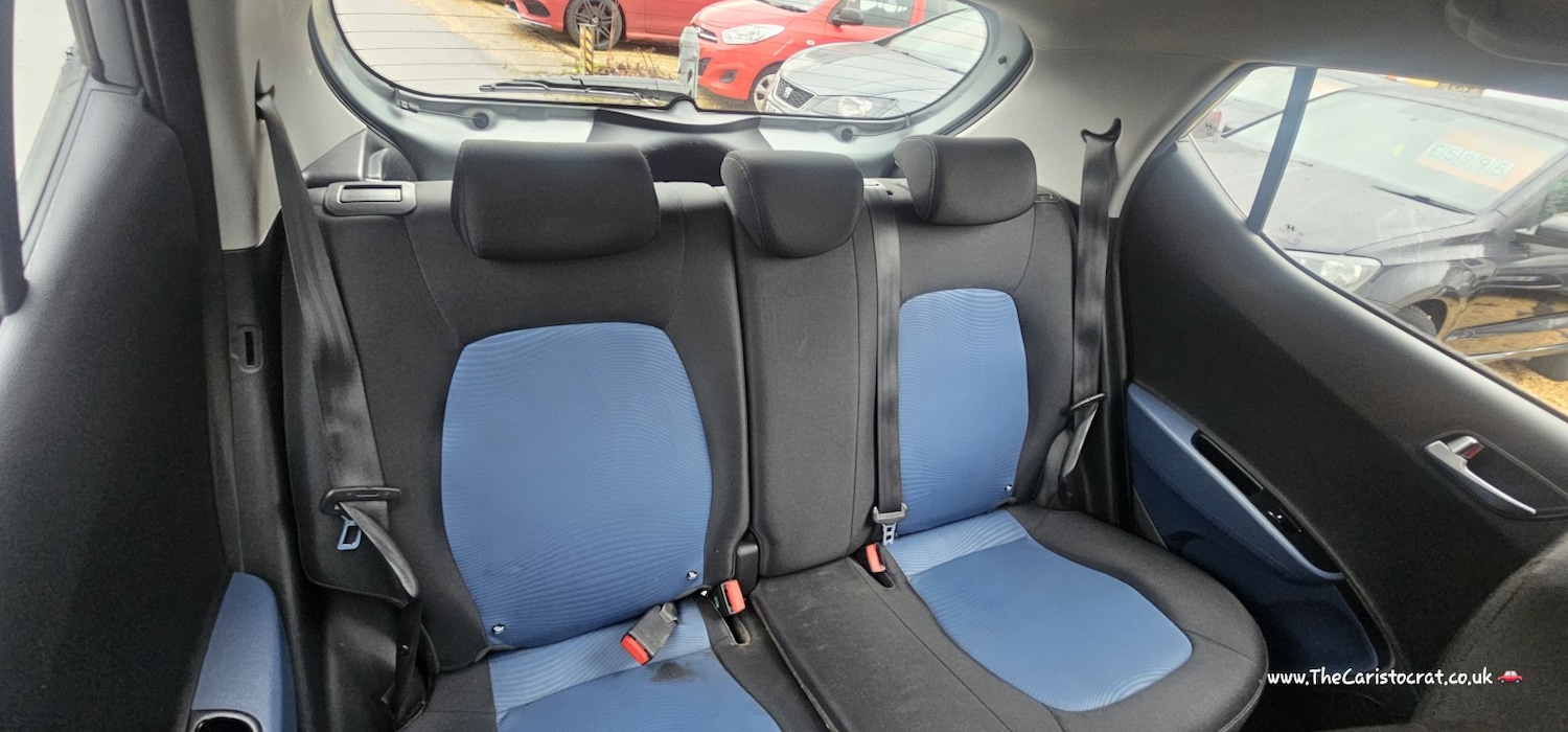 Used Hyundai i10 2015 for sale - 77349732: Photo 12