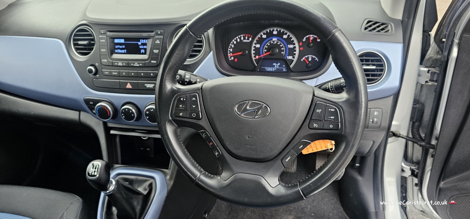 Used Hyundai i10 2015 for sale - 77349732: Photo 9