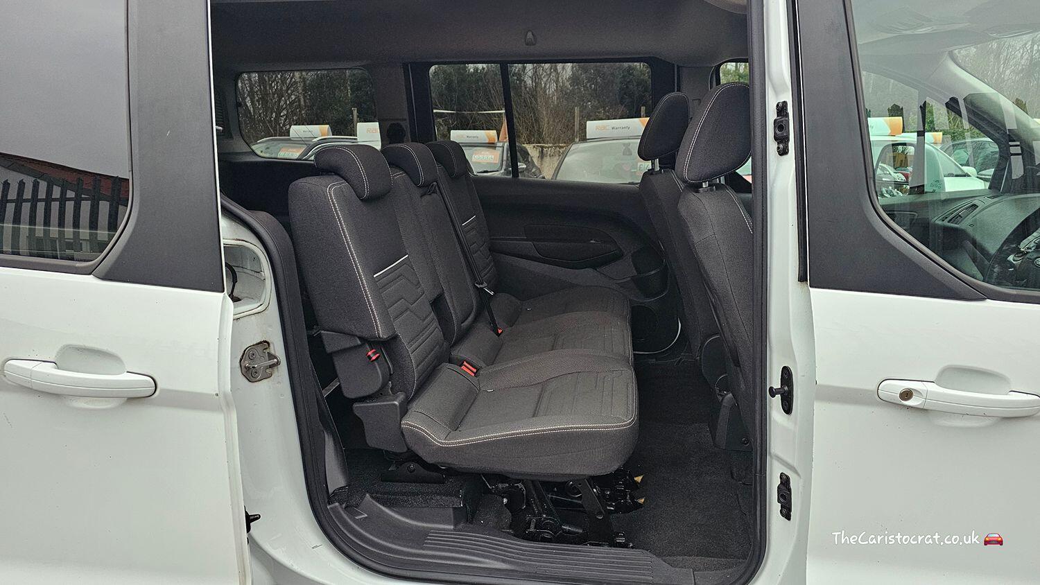 Used Ford Grand Tourneo Connect 2017 for sale - 76793800: Photo 13