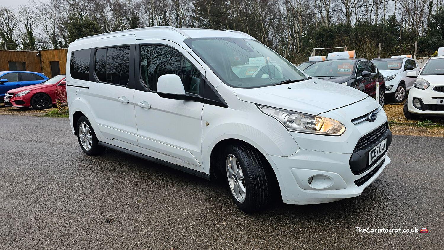 Used Ford Grand Tourneo Connect 2017 for sale - 76793800: Photo 2