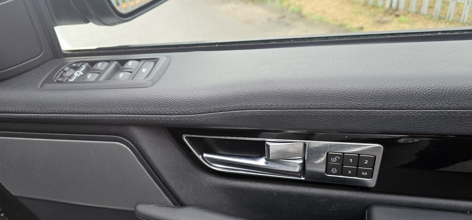 Used Land Rover Range Rover Sport 2012 for sale - 77349740: Photo 22