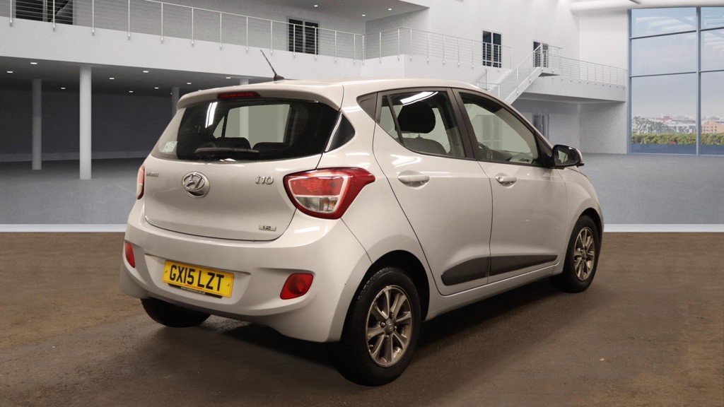 Used Hyundai i10 2015 for sale - 77237077: Photo 4