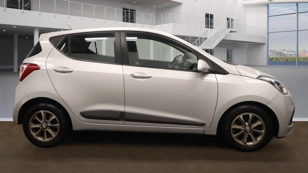 Used Hyundai i10 2015 for sale - 77237077: Photo 5