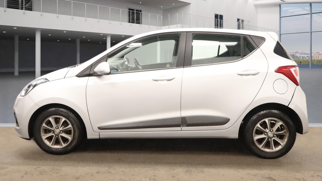 Used Hyundai i10 2015 for sale - 77237077: Photo 6