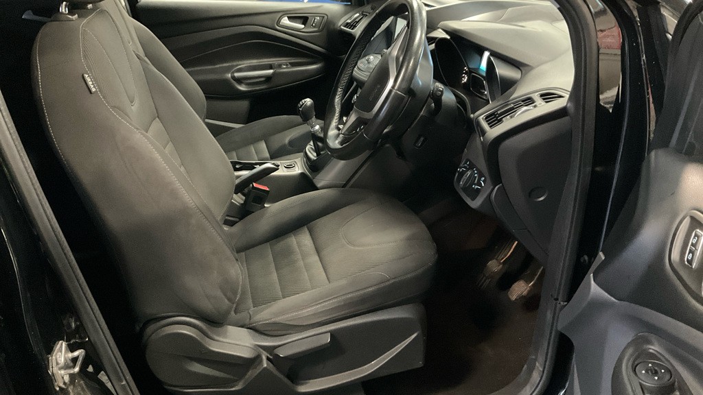 Used Ford Kuga 2016 for sale - 76536870: Photo 9