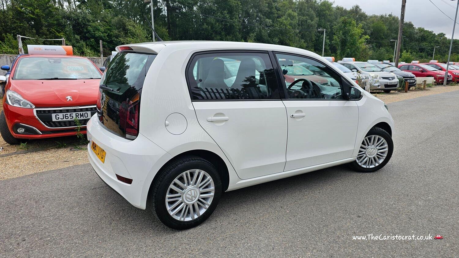 Used Volkswagen up! 2018 for sale - 77349728: Photo 3
