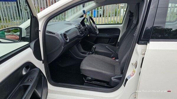 Used Volkswagen up! 2018 for sale - 75207870: Photo 15