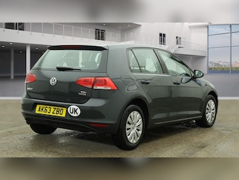 Used Volkswagen Golf 2014 for sale - 77220537: Photo