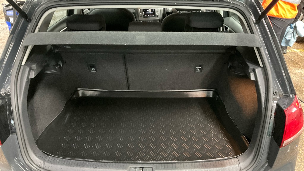 Used Volkswagen Golf 2014 for sale - 77220537: Photo 7