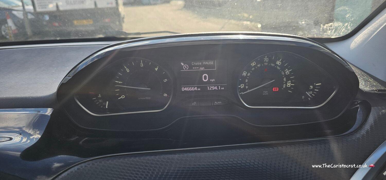 Used Peugeot 208 2015 for sale - 77349747: Photo 17