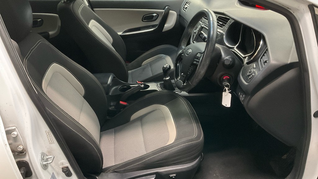 Used Kia Ceed 2013 for sale - 77264484: Photo 9
