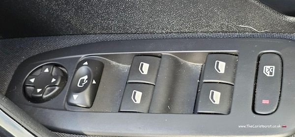 Used Peugeot 208 2015 for sale - 73715001: Photo 25