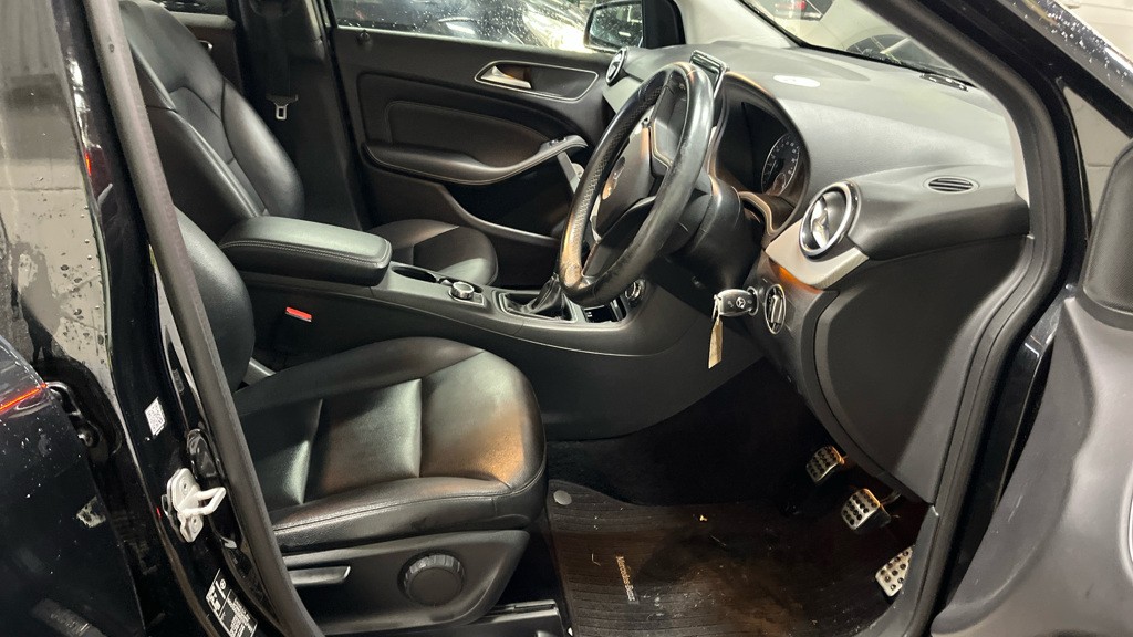 Used Mercedes-Benz B Class 2013 for sale - 77880987: Photo 9