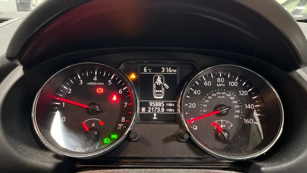 Used Nissan Qashqai 2012 for sale - 77622386: Photo 10