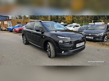 2016 - 1.2 PureTech Flair Edition 5-Door