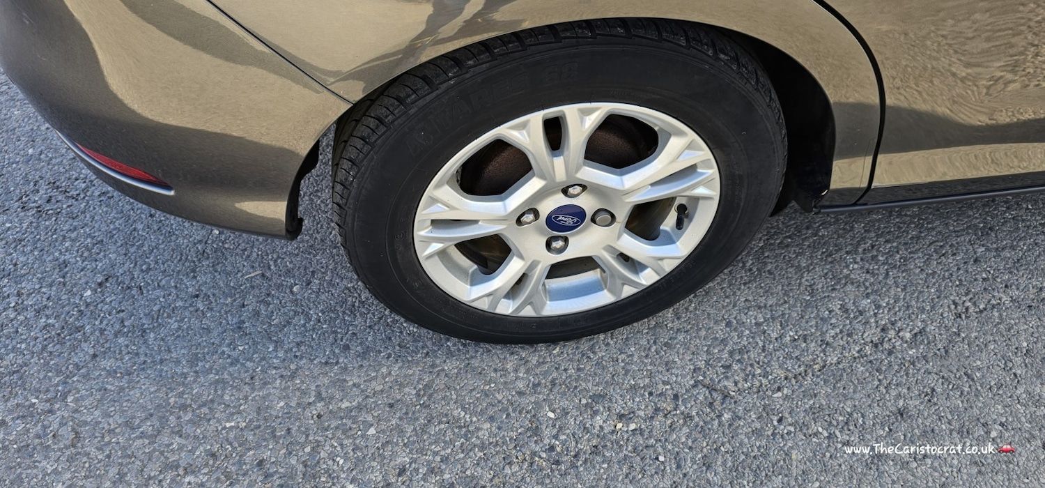 Used Ford B-MAX 2015 for sale - 76387349: Photo 18