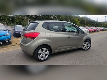 Used Kia Venga 2014 for sale - 76045667: Photo
