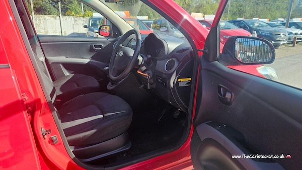Used Hyundai i10 2012 for sale - 74766169: Photo 8