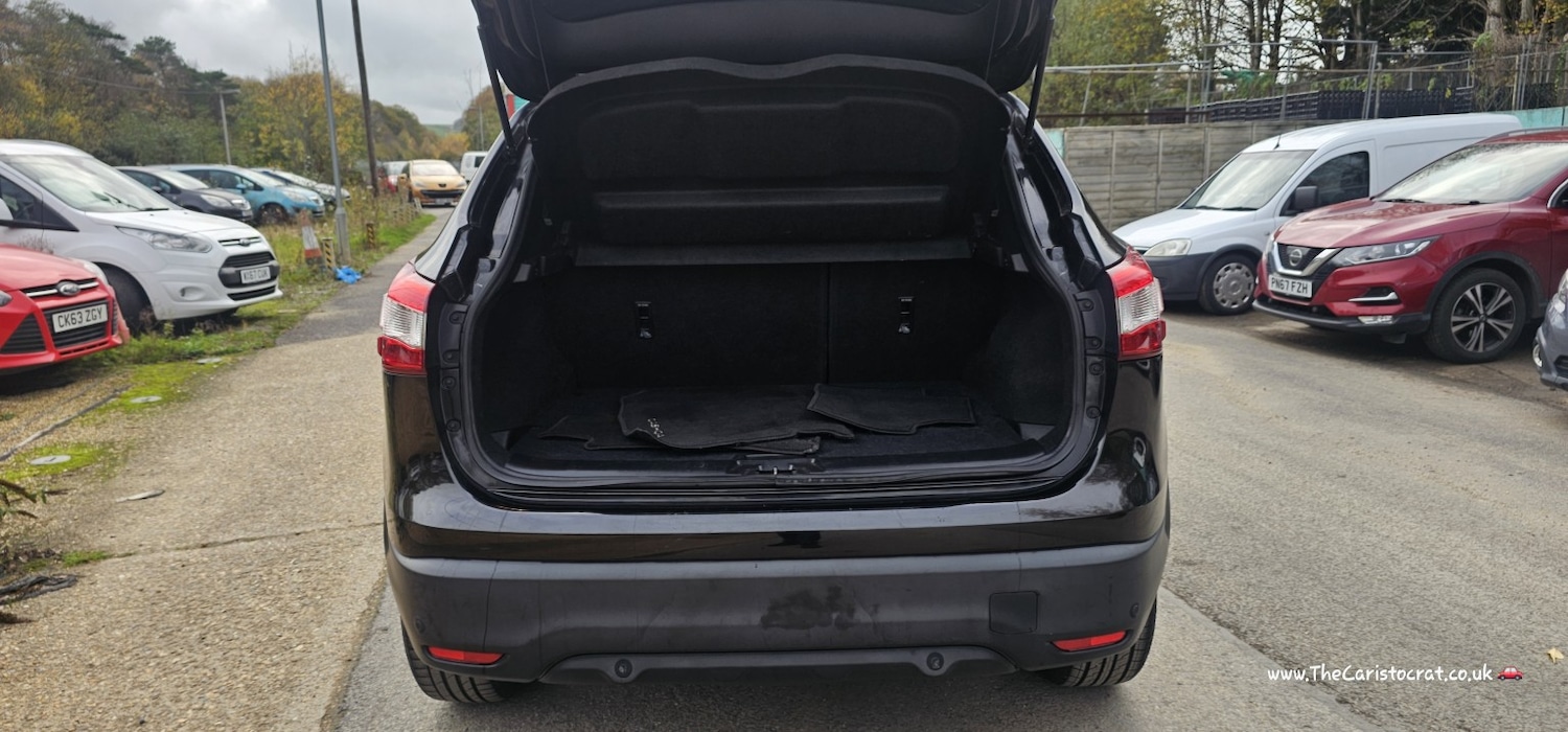 Used Nissan Qashqai 2016 for sale - 76536794: Photo 16