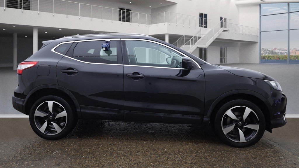Used Nissan Qashqai 2016 for sale - 76536794: Photo 5