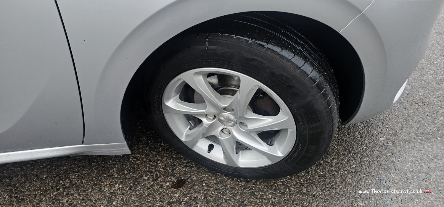 Used Peugeot 208 2016 for sale - 77349730: Photo 20