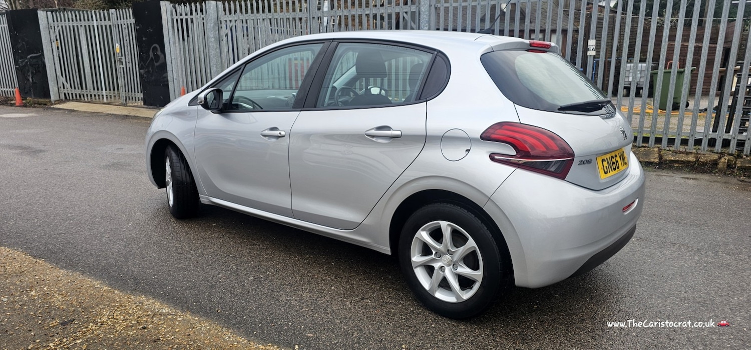 Used Peugeot 208 2016 for sale - 77349730: Photo 5