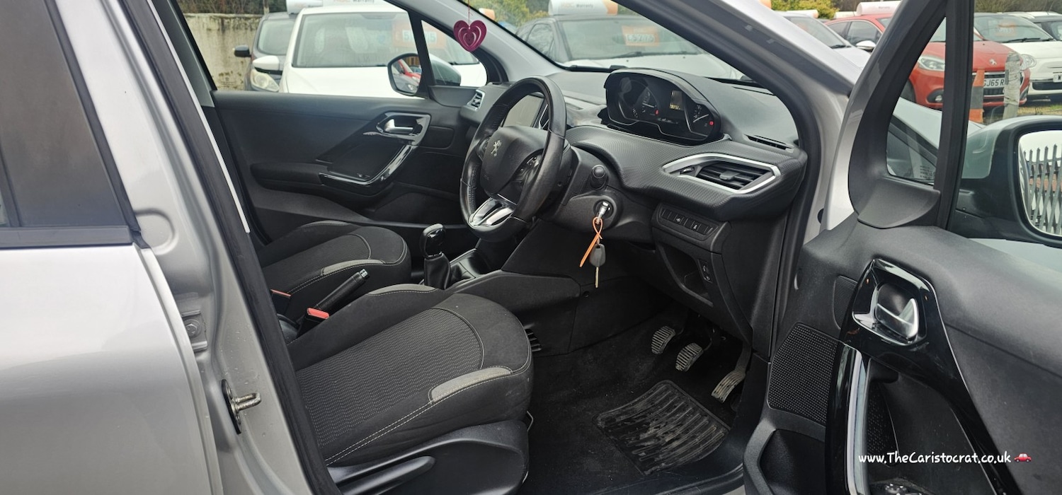 Used Peugeot 208 2016 for sale - 77349730: Photo 8