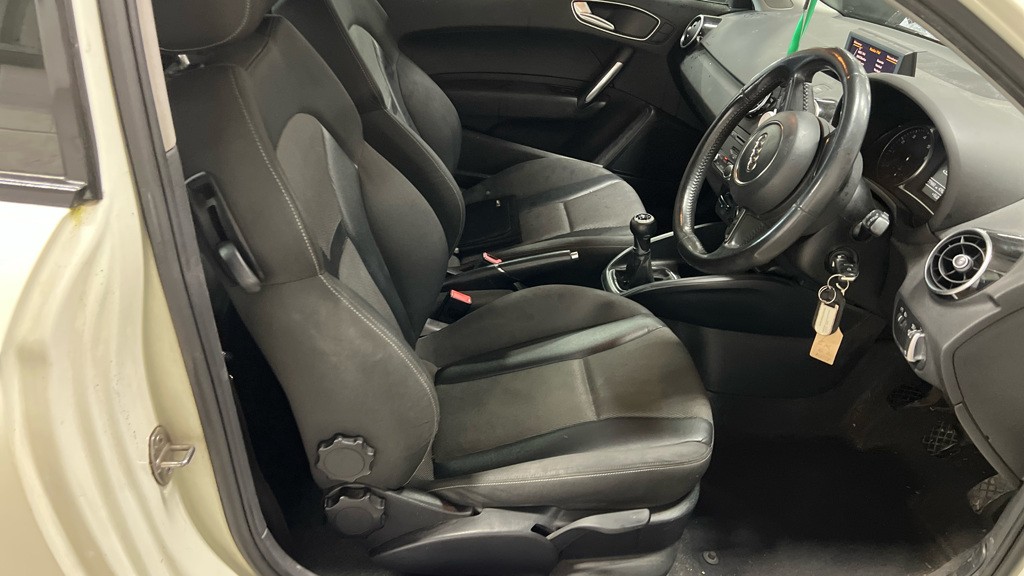 Used Audi A1 2012 for sale - 77508608: Photo 9