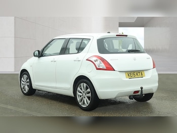 Used Suzuki Swift 2015 for sale - 79105054: Photo