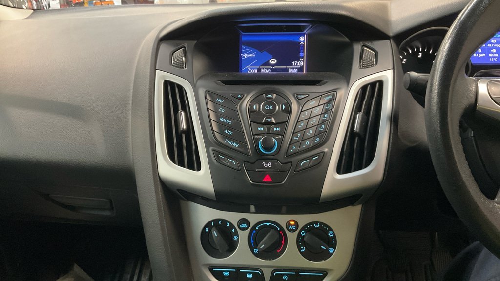 Used Ford Focus 2012 for sale - 76156725: Photo 9