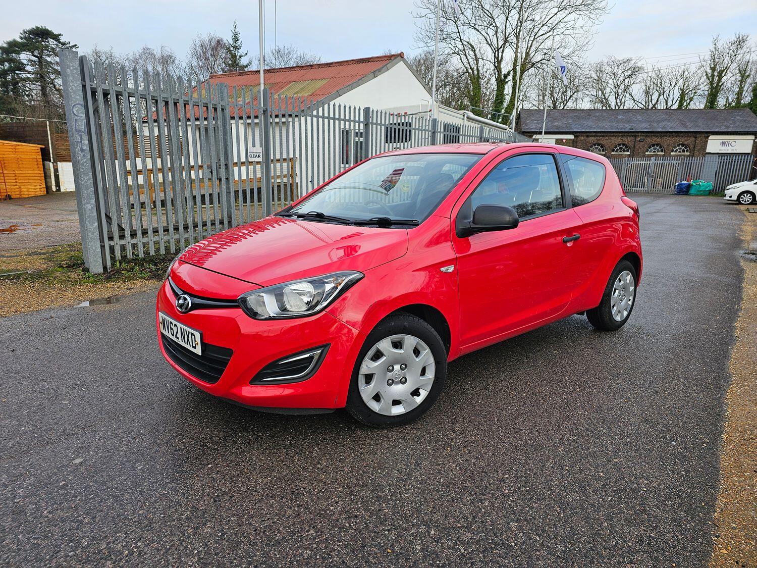 Used Hyundai i20 2012 for sale - 77349726: Photo 6
