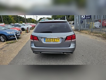 Used Mercedes-Benz E-Class 2013 for sale - 76093661: Photo