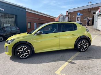 Used Peugeot 208 2024 for sale - 78676399: Photo